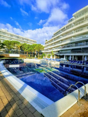 Seafront apartment in Blanes